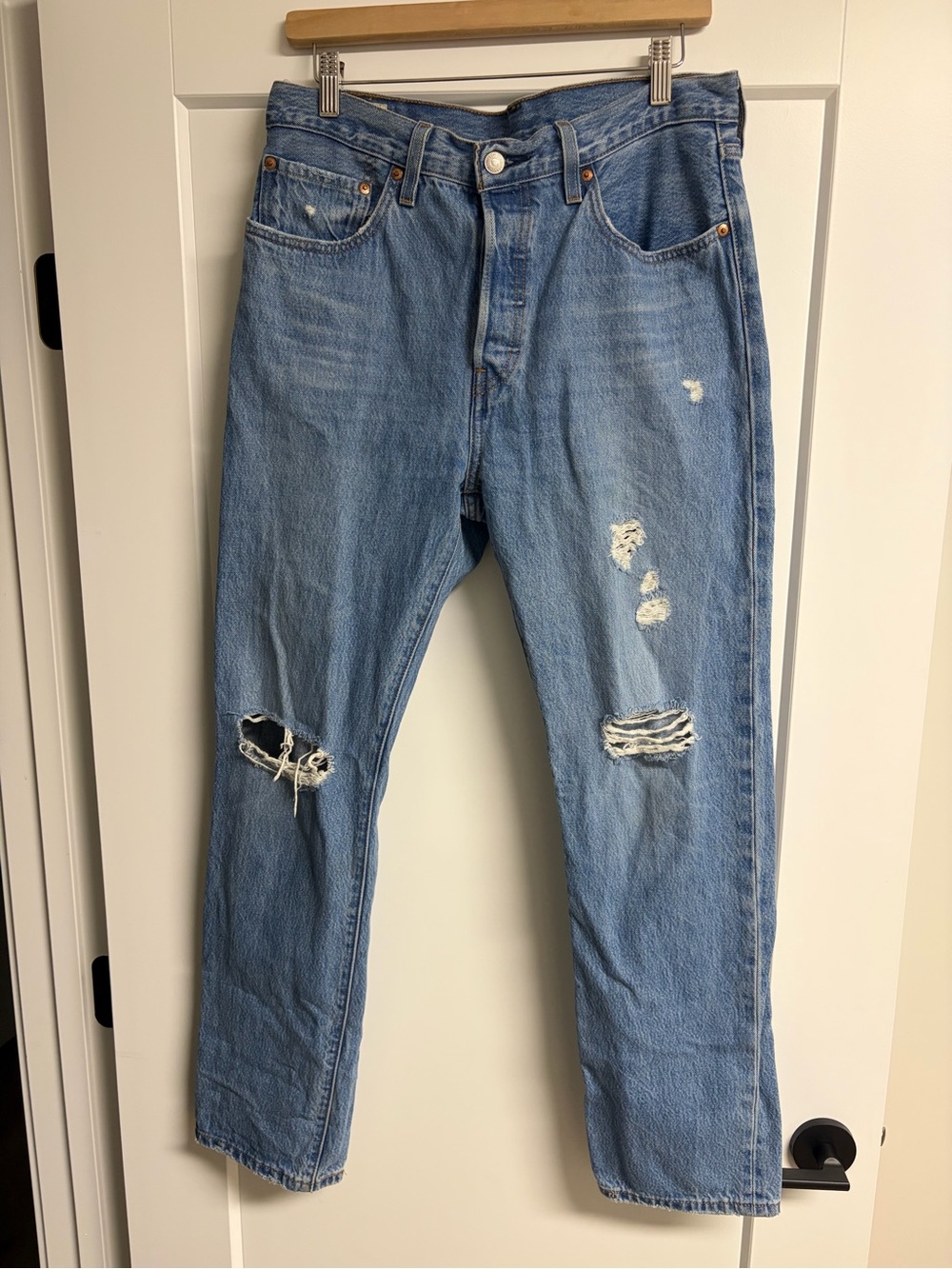 Levi’s Premium 501 Distressed Jeans W30 L30 Light Wash Ripped Straight Leg